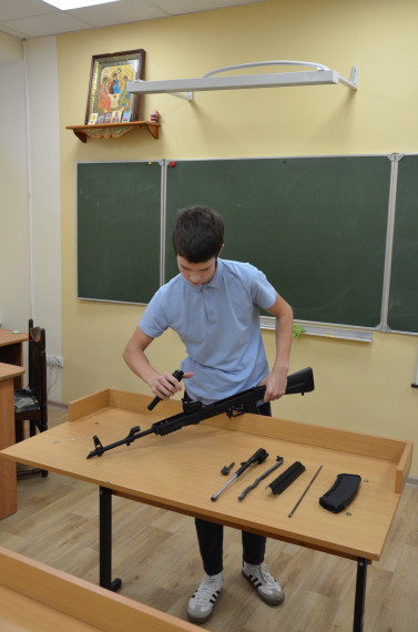 Начальная военная подготовка. Знания помогут в жизни.